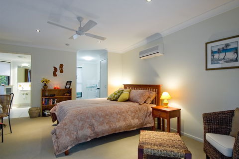Poppies Bed & Breakfast - Accommodation Perth 2