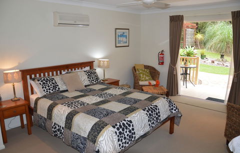 Poppies Bed & Breakfast - Accommodation Perth 6