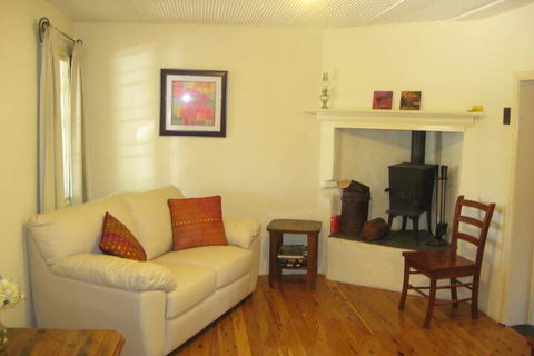 Goat Square Cottages - Perth Resorts 2