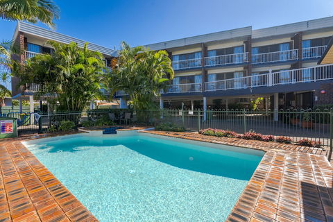 Red Star Hotels Palm Beach - Accommodation Perth 4