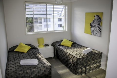 Surfers Beach Holiday Apartments - Accommodation Perth 3