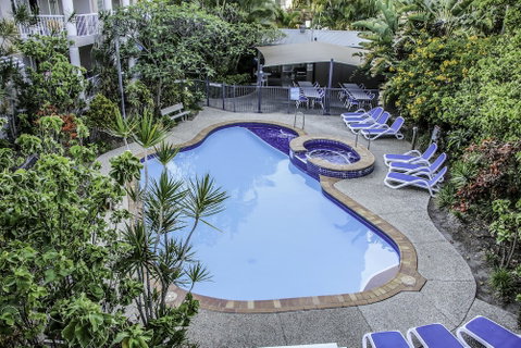Surfers Beach Holiday Apartments - Accommodation Perth 1