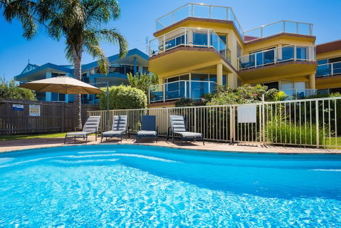Baywatch Luxury Apartments - Accommodation Perth 2