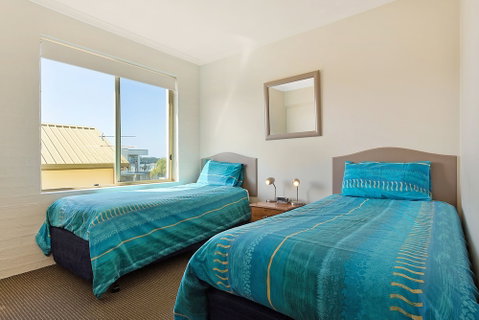Baywatch Luxury Apartments - Accommodation Perth 4