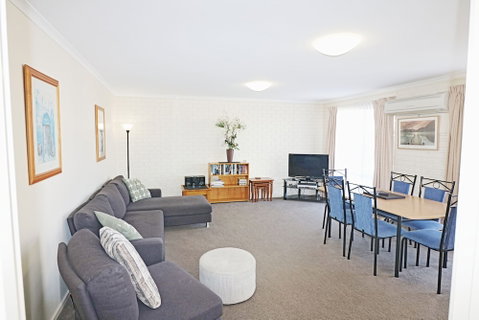 Capri Apartments - Accommodation Perth 2