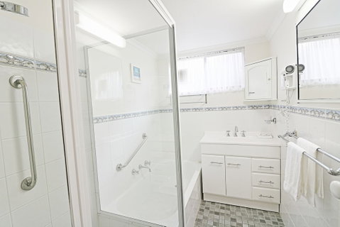 Capri Apartments - Accommodation Perth 4