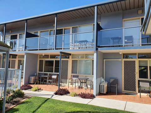 Grandeur Holiday Units - Accommodation Perth 2