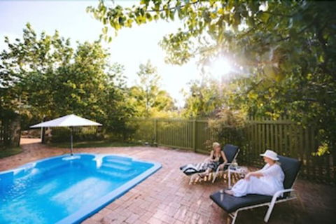 Holberry House - Accommodation Perth 3