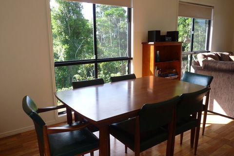 Bellthorpe Stays - Accommodation Perth 7