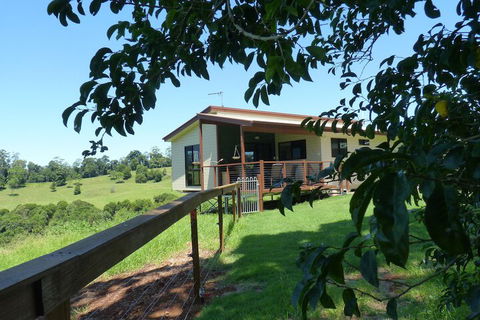 Bellthorpe Stays - Accommodation Perth 6