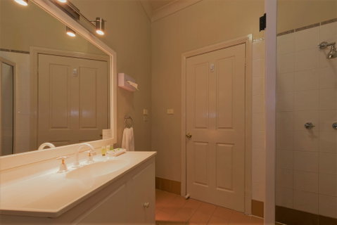 Bowen Inn Motel - Accommodation Perth 5