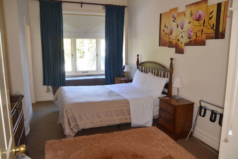 Leura House - Accommodation Perth 2