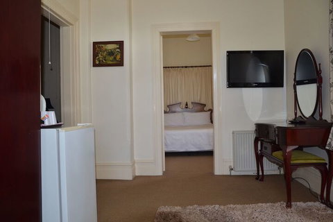 Leura House - Accommodation Perth 1