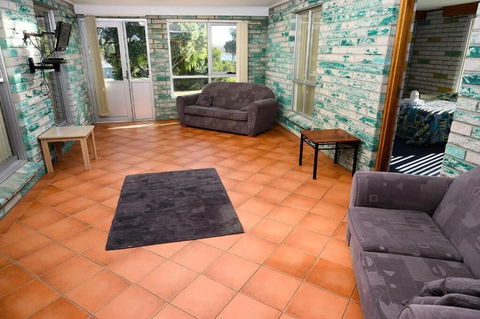 White Sands Estate - Accommodation Perth 5