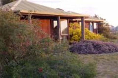 Asses Ears Wilderness Lodge - Accommodation Perth 0