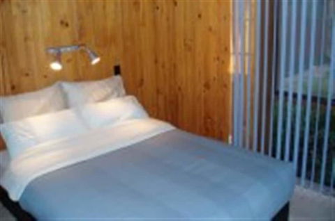 Asses Ears Wilderness Lodge - Accommodation Perth 1