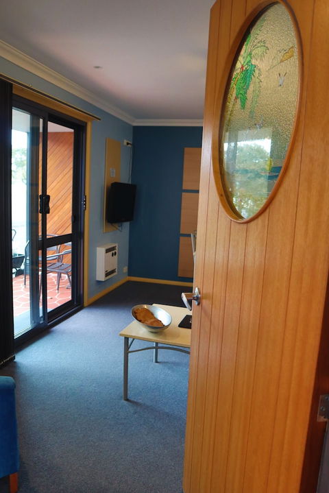 Strahan Bungalows - Accommodation Perth 2