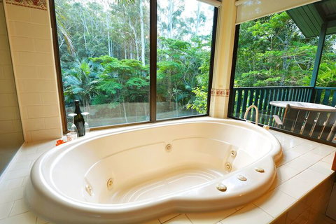 Montville Country Cabins - Accommodation Perth 7