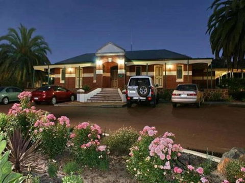 Nelsons Of Bridgetown - Perth Resorts 1