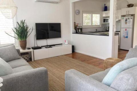 The Seaside Beachhouse Mollymook - Accommodation Perth 5