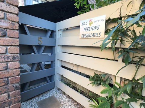Treetops Everglades Villa - Accommodation Perth 0