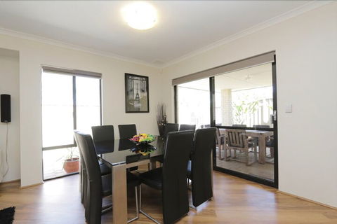 Jarelle House - Accommodation Perth 1