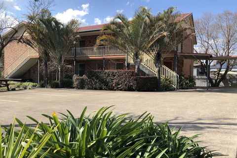 Cardiff Motor Inn - Perth Resorts 2