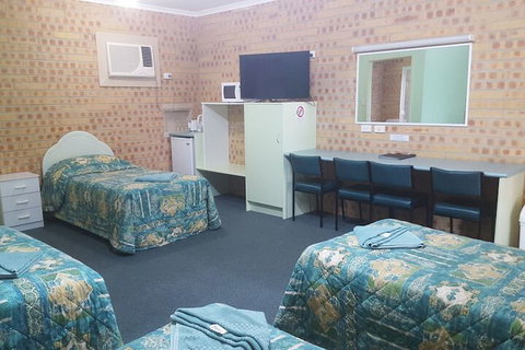 Tiaro Motor Inn - Accommodation Perth 2