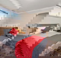 Quality Hotel Bayswater - Accommodation Perth