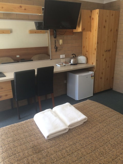 Alexander Motor Inn Moree - Accommodation Perth 6