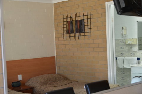 Alexander Motor Inn Moree - Accommodation Perth 2