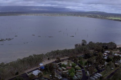 Lake Fyans Holiday Park - Accommodation Perth 1