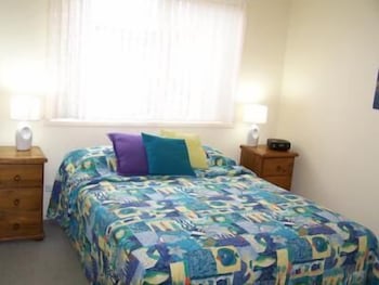 Beachfront Apartments - Accommodation Perth 3