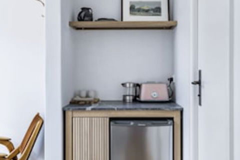 Bondi Beach House - Accommodation Perth 0