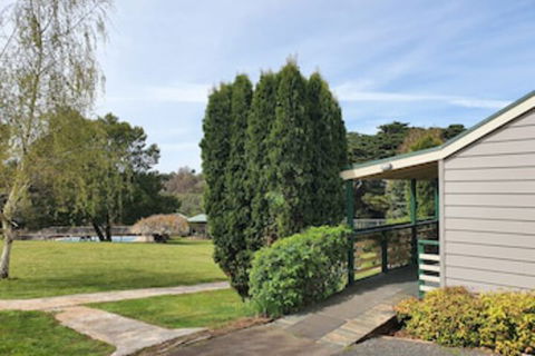 Neerim Country Cottages - Accommodation Perth 0