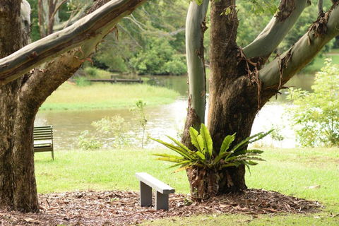 McCarthy Lake House - Perth Resorts 4