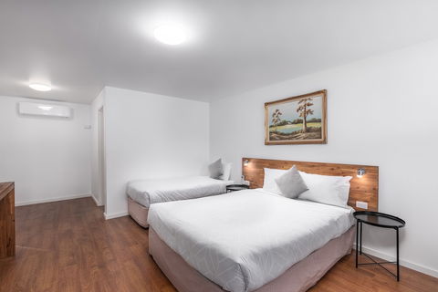 Lilydale Motor Inn - Accommodation Perth 6