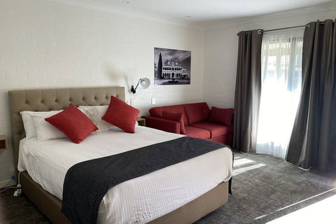 Town Square Motel - Accommodation Perth 7