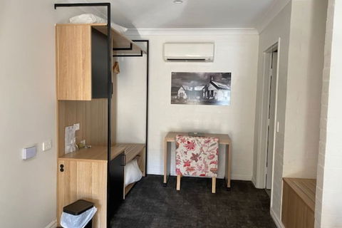 Town Square Motel - Accommodation Perth 1