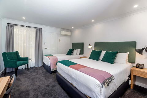 Town Square Motel - Accommodation Perth 5