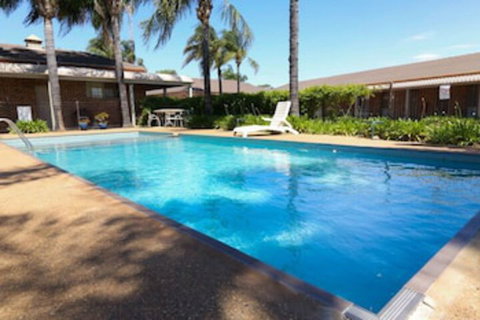 Exies Bagtown - Accommodation Perth 0