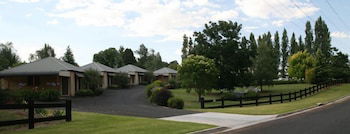 Melview Greens Serviced Apartments - Accommodation Perth 0