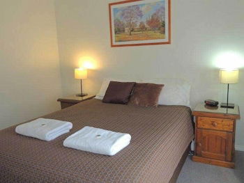Melview Greens Serviced Apartments - Accommodation Perth 3