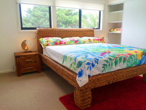 Award Winning Beach Front Retreat - Perth Resorts 5