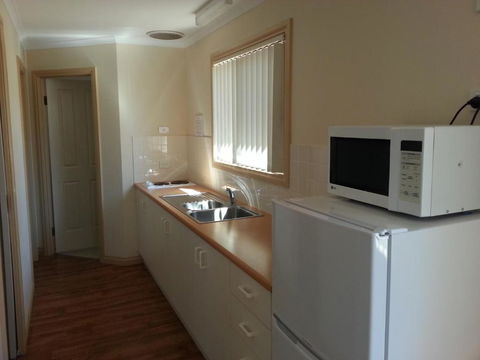 Sonbern Lodge Motel - Accommodation Perth 3