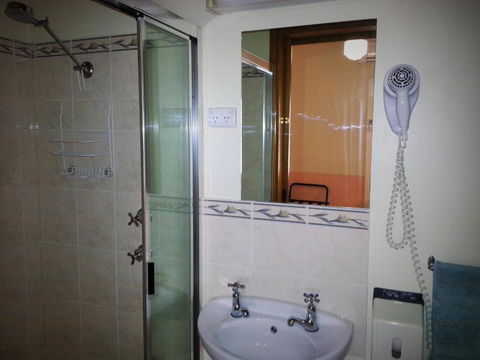 Sonbern Lodge Motel - Accommodation Perth 1