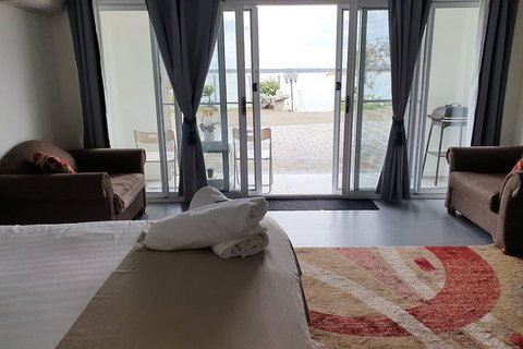 Applebay Guest House - Accommodation Perth 6