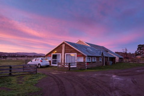 Ratho Farm - Accommodation Perth 0
