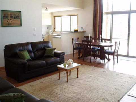 Hawksview At Mafeking - Perth Resorts 4