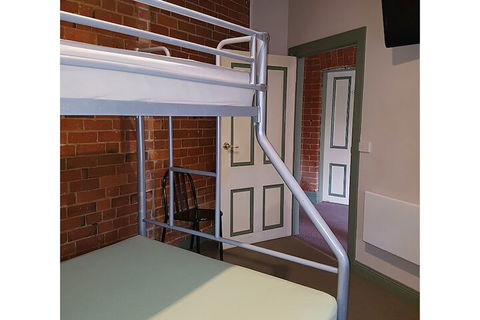 Mansfield Traveller's Lodge - Perth Resorts 4